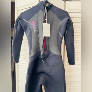 Brand New Scuba wetsuit